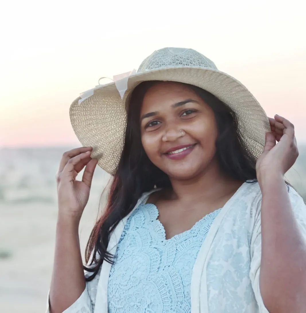 Aiswarya R V